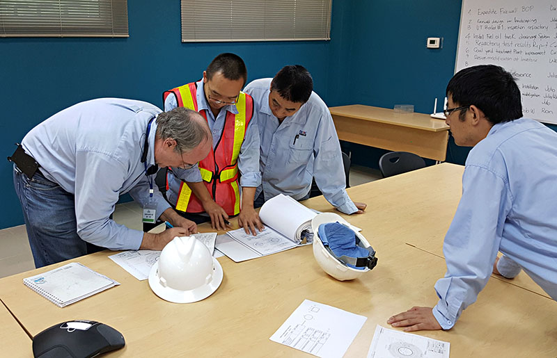 Pioneer team members disucssing rotordynamics