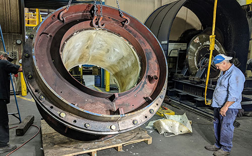 Paliers radiaux coulés par centrifugation jusqu’à plus de 254 centimètres de diamètre extérieur.