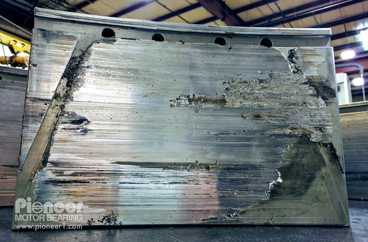 12 pad vertical guide bearing damage